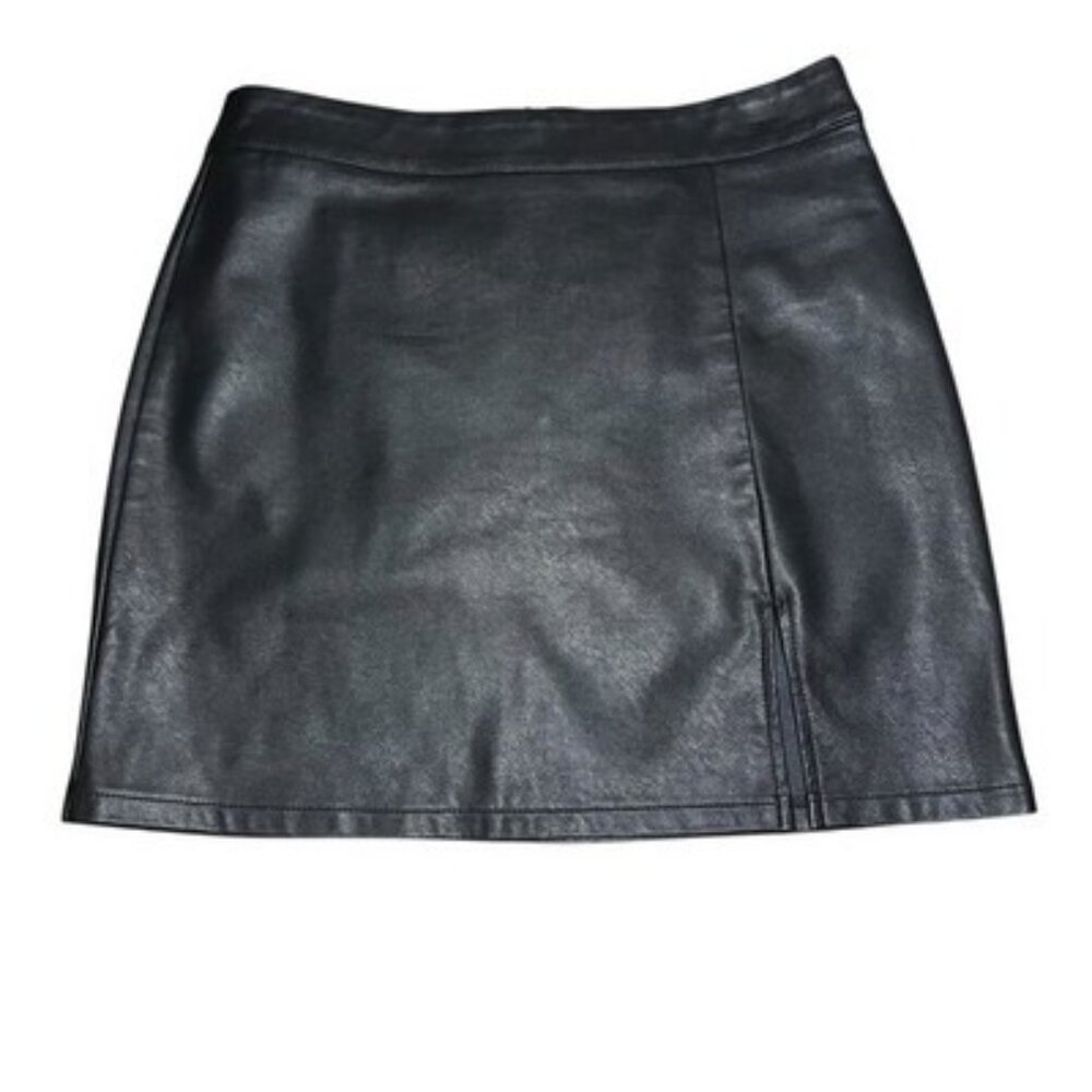 Le Lis Faux Leather Mini Skirt - Size Small |  High Waisted Black Mini Skirt